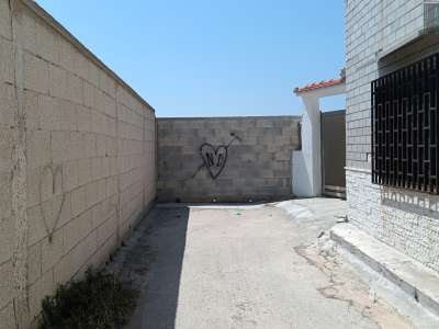 ...� stato completamente murato